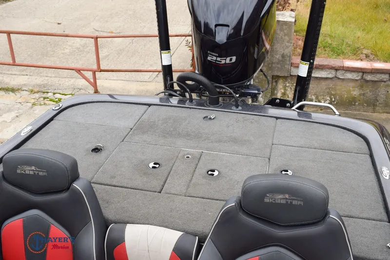 Slide: The Image of Skeeter ZX250 2019 - 22