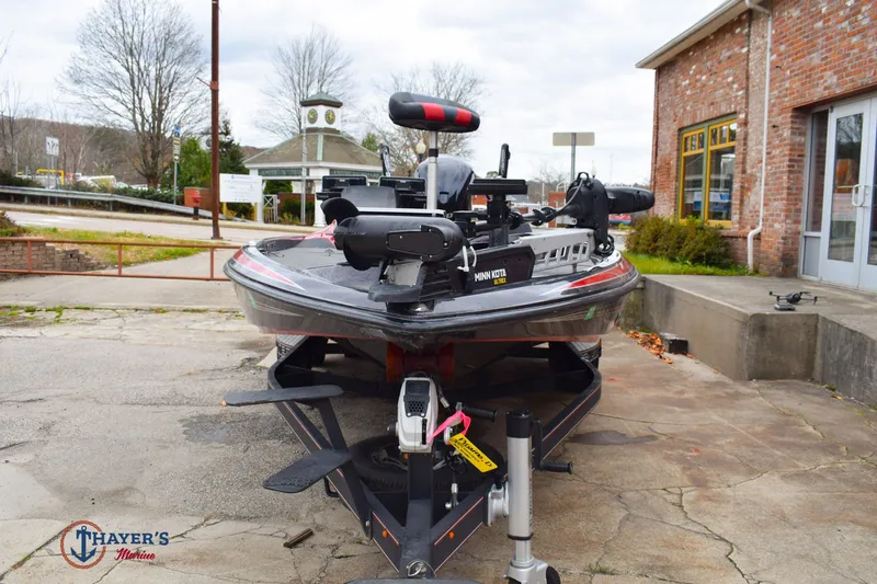 Slide: The Image of Skeeter ZX250 2019 - 37