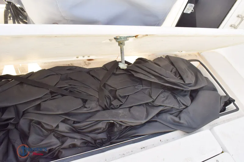 Slide: The Image of Robalo 2140 1995 - 10