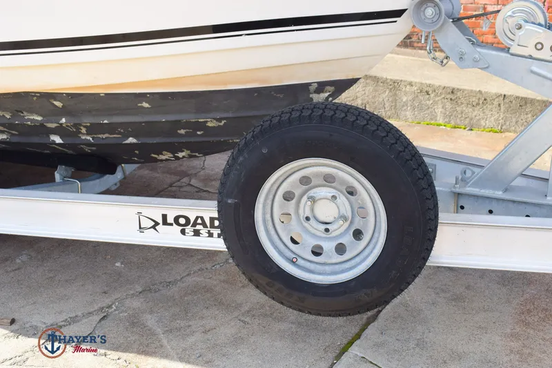 Slide: The Image of Robalo 2140 1995 - 2