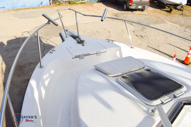 Slide: The Image of Robalo 2140 1995 - 22