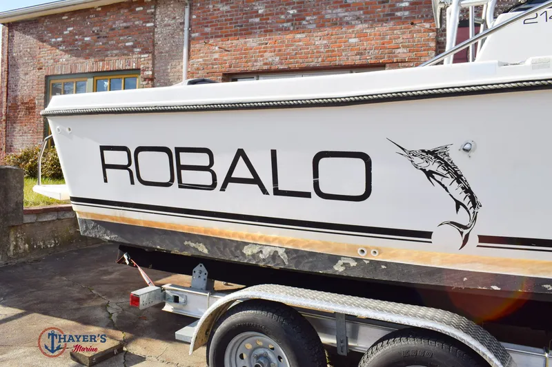 Slide: The Image of Robalo 2140 1995 - 4