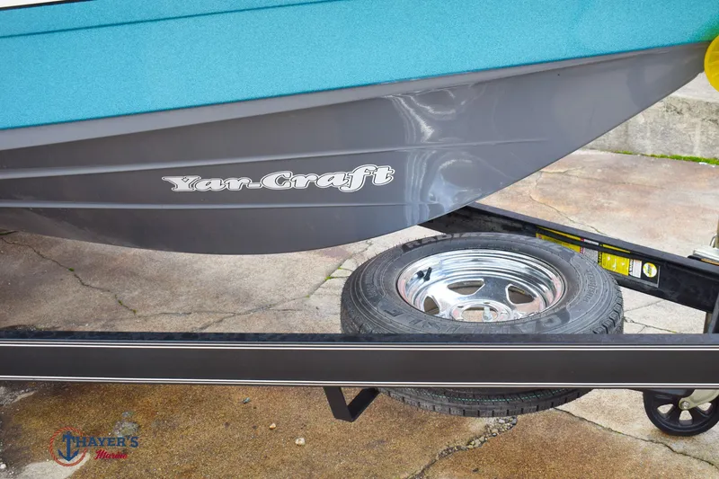 Slide: The Image of Yar-Craft 219 TFX 2017 - 2