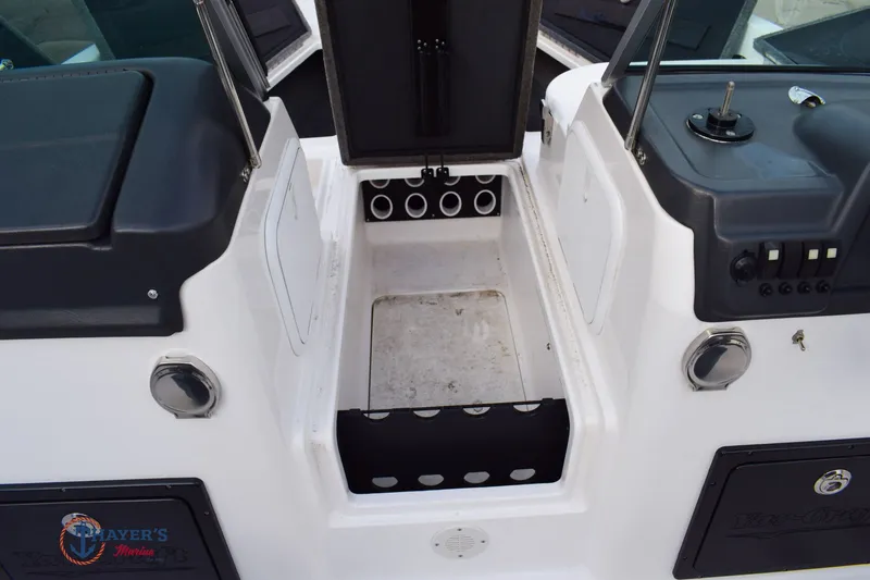 Slide: The Image of Yar-Craft 219 TFX 2017 - 21