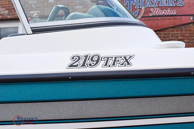 Slide: The Image of Yar-Craft 219 TFX 2017 - 3