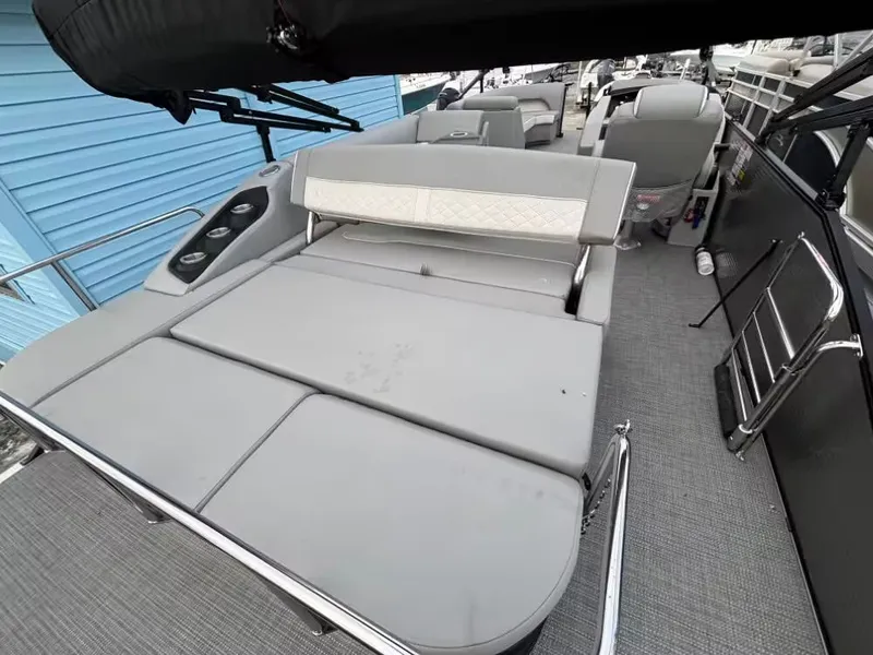 Slide: The Image of Bennington 25LSB 2023 - 6