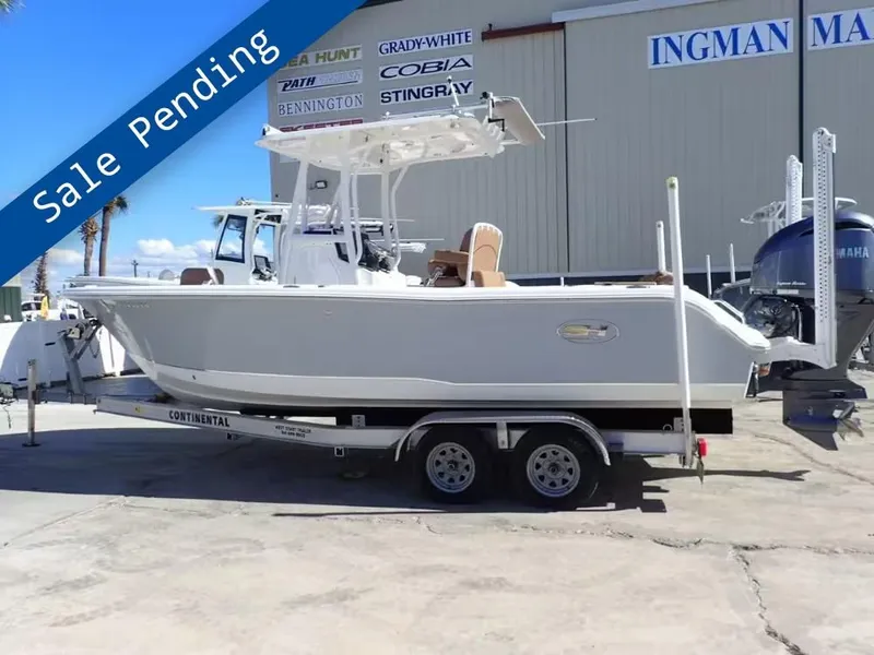 Slide: The Image of Sea Hunt Ultra 234 2022 - 1