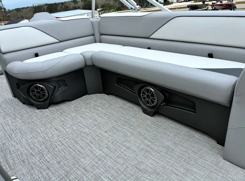 Slide: The Image of Avalon Venture 85 Rear Fish - 21' 2026 - 10