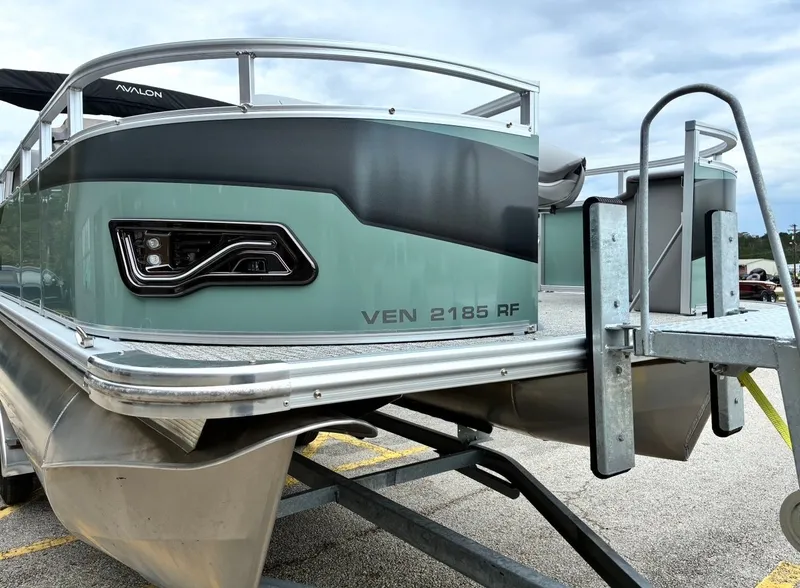 Slide: The Image of Avalon Venture 85 Rear Fish - 21' 2026 - 5