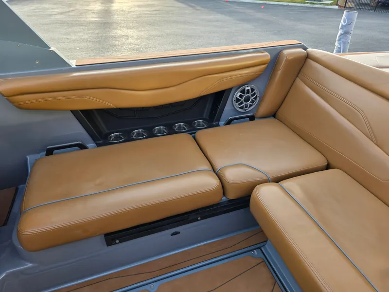 Slide: The Image of Axis Wake Research T220 2022 - 15