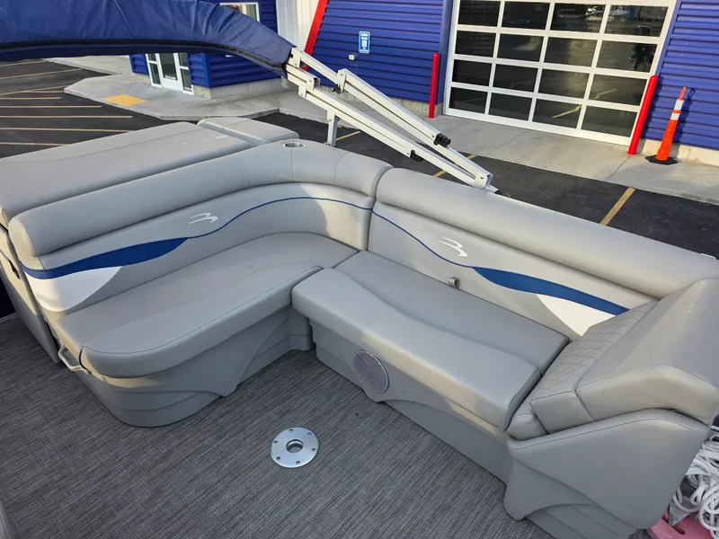 Slide: The Image of Bennington 20 SV 2021 - 13