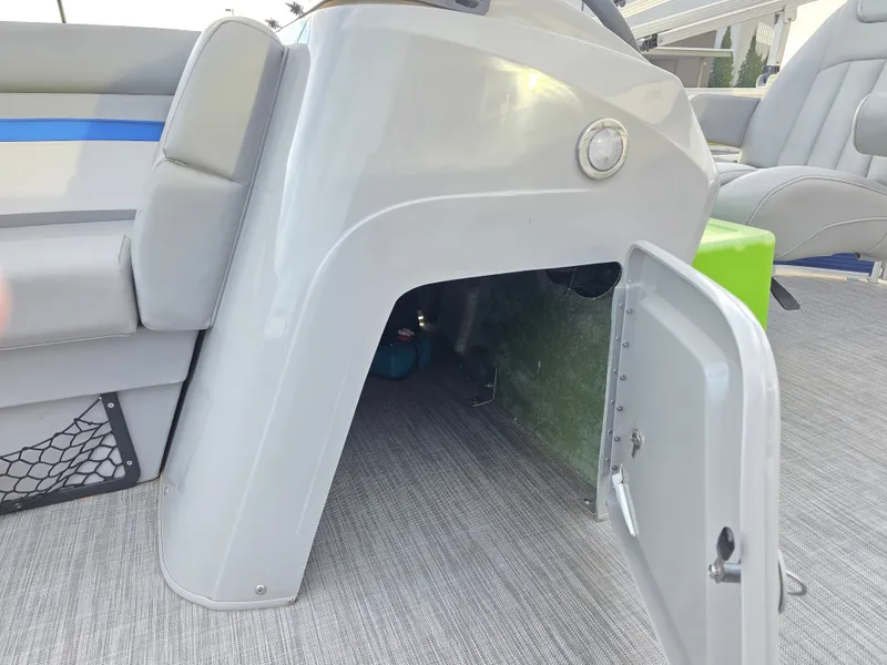 Slide: The Image of Bennington 20 SV 2021 - 16