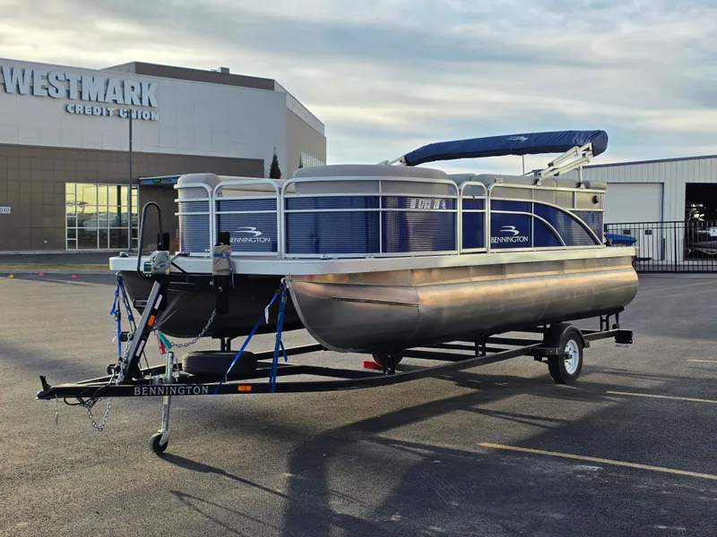 Slide: The Image of Bennington 20 SV 2021 - 5