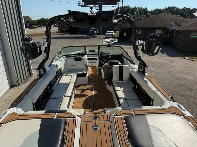 Slide: The Image of Nautique Super Air Nautique GS24 2019 - 13