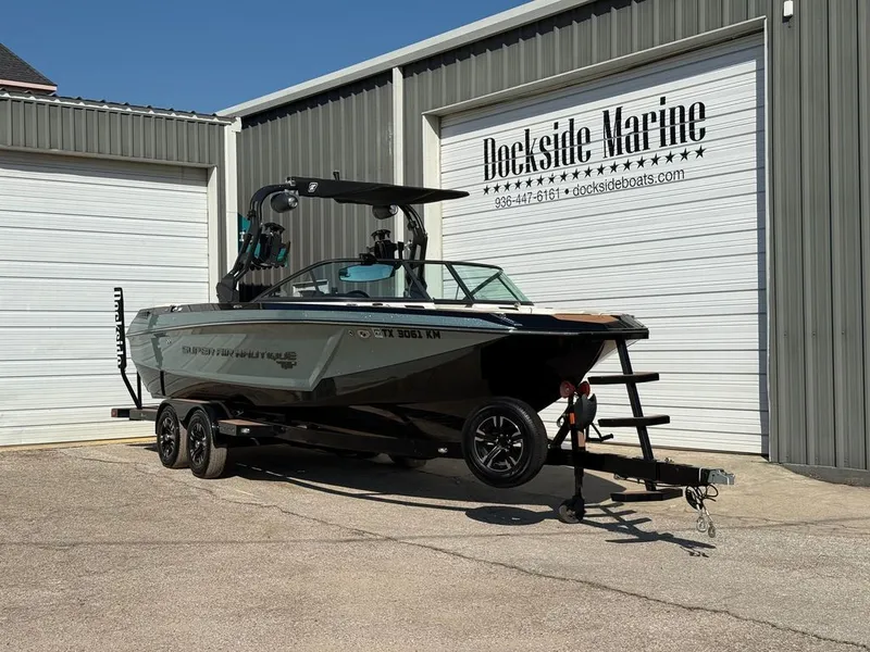 Slide: The Image of Nautique Super Air Nautique GS24 2019 - 2