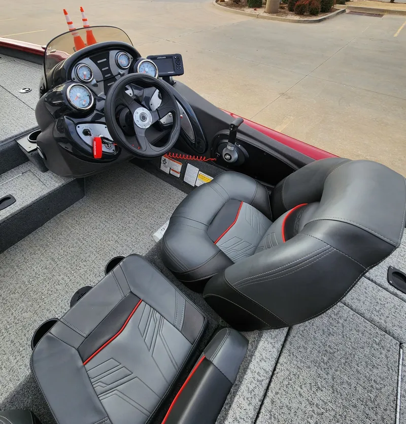 Slide: The Image of Tracker Pro Team 175 TXW 2023 - 14