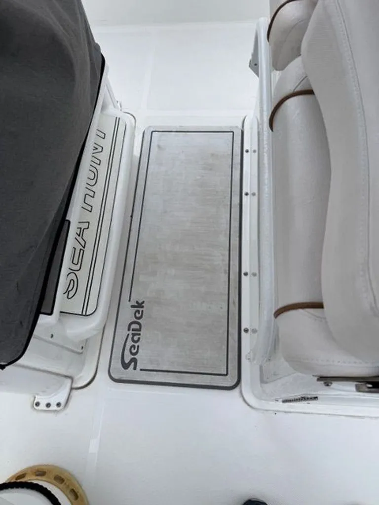 Slide: The Image of Sea Hunt Gamefish 27 Coffin Box 2021 - 22