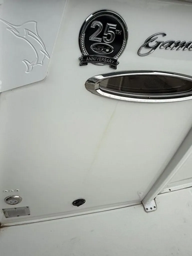 Slide: The Image of Sea Hunt Gamefish 27 Coffin Box 2021 - 23