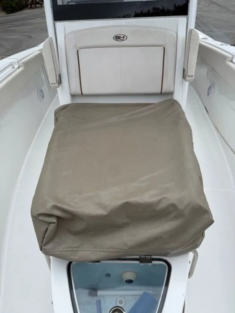 Slide: The Image of Sea Hunt Gamefish 27 Coffin Box 2021 - 26