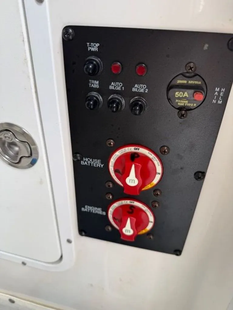 Slide: The Image of Sea Hunt Gamefish 27 Coffin Box 2021 - 31