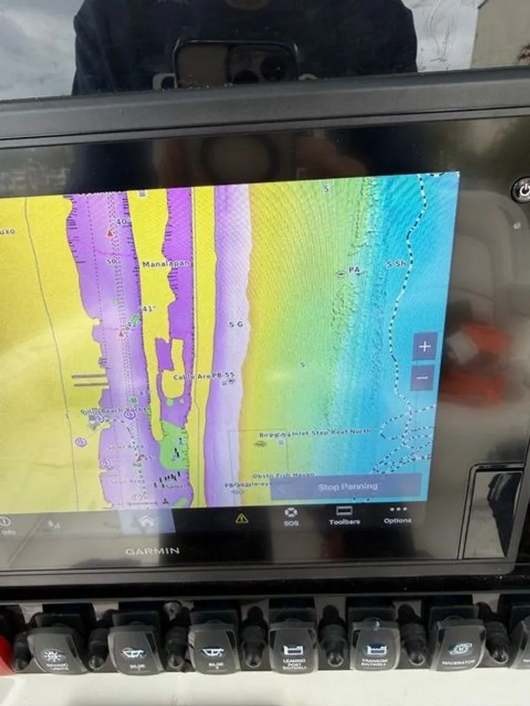 Slide: The Image of Sea Hunt Gamefish 27 Coffin Box 2021 - 6