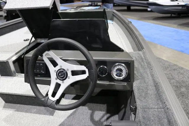 Slide: The Image of Smoker Craft Viper 175 Pro 2026 - 5