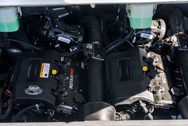 Slide: The Image of Scarab 235 SE 2025 - 12