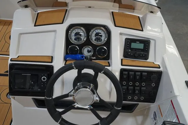 Slide: The Image of Starcraft SVX 211 OB 2026 - 14