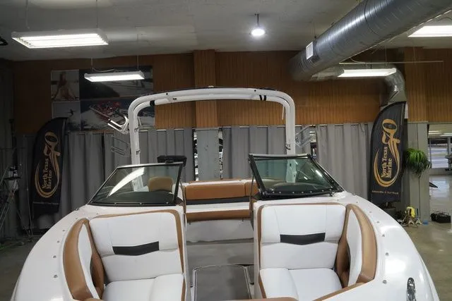 Slide: The Image of Four Winns H210 2017 - 4