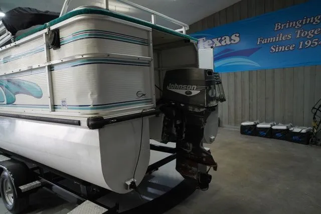 Slide: The Image of Landau RE 24 Castaway 1998 - 10