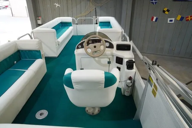 Slide: The Image of Landau RE 24 Castaway 1998 - 21