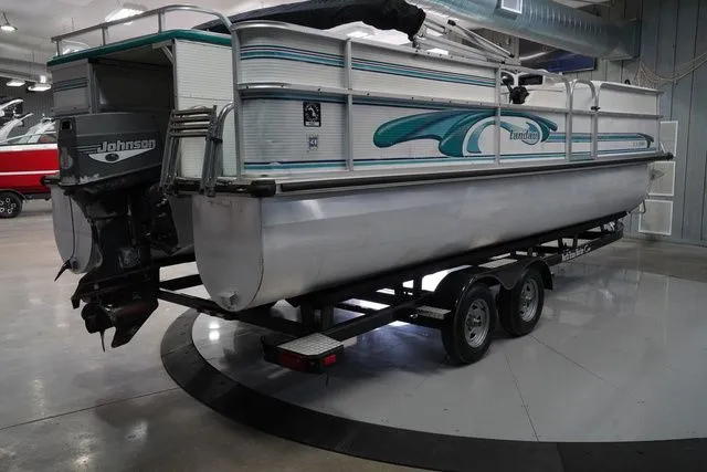 Slide: The Image of Landau RE 24 Castaway 1998 - 8