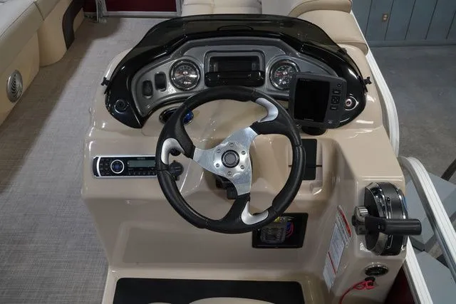 Slide: The Image of Sun Tracker Party Barge 22 XP3 2019 - 13