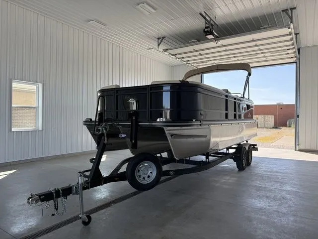 The Image of SunCatcher Select 324RC 2025 - 1