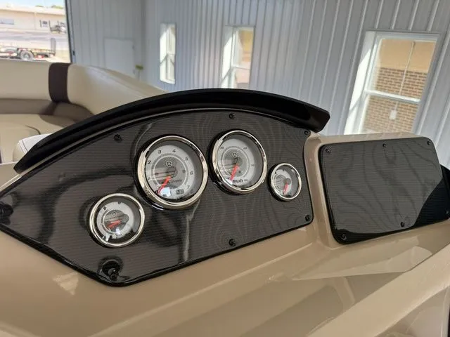 Slide: The Image of SunCatcher Select 324RC 2025 - 21