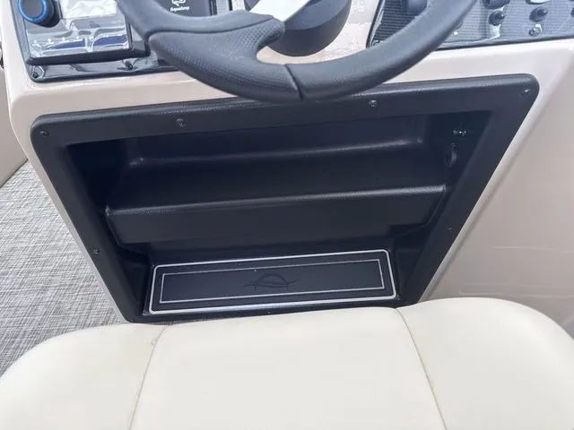 Slide: The Image of SunCatcher Select 20RC 2025 - 25