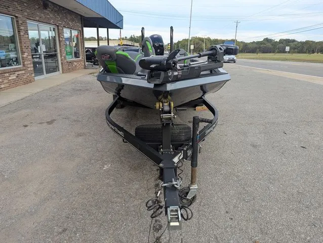 Slide: The Image of Ranger RT198P 2022 - 2