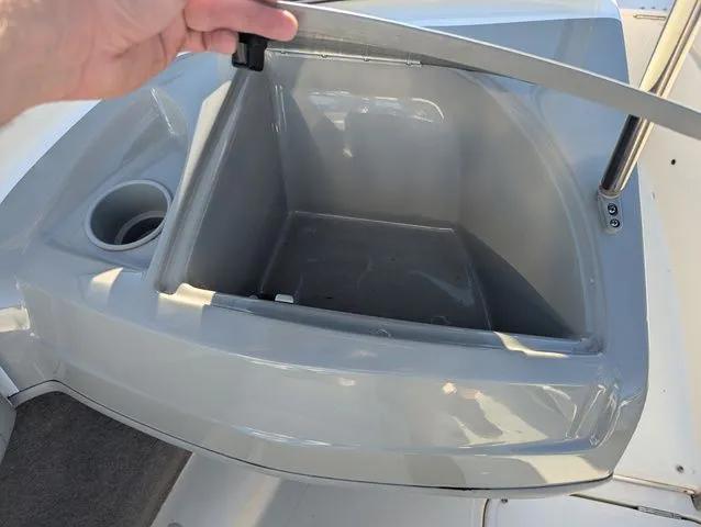 Slide: The Image of Bayliner 184 SF 2010 - 7