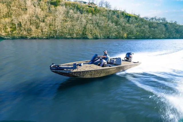 The Image of Lowe STINGER 175 CRAPPE 2026 - 1