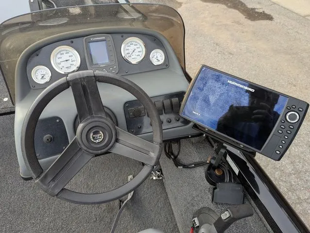 Slide: The Image of Triton TC-17 2008 - 6