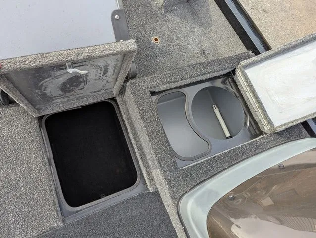 Slide: The Image of Triton TC-17 2008 - 9