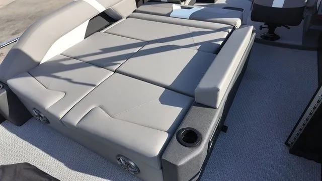 Slide: The Image of Evotti 521CS 2026 - 23