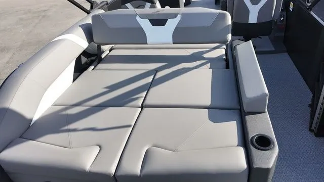 Slide: The Image of Evotti 521CS 2026 - 28