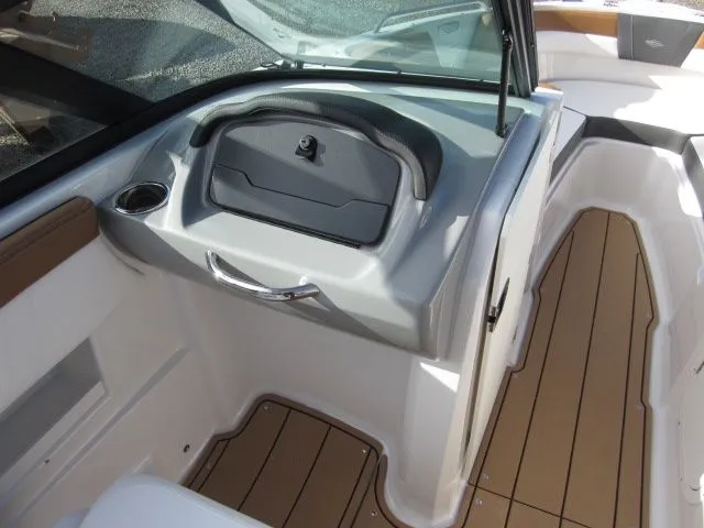 Slide: The Image of Chaparral 23 SSI SPORT 2026 - 18