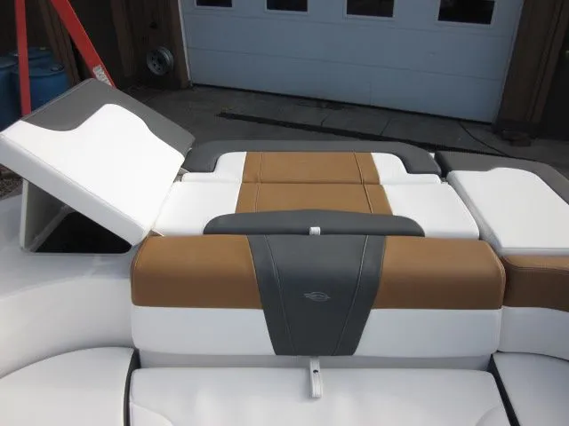 Slide: The Image of Chaparral 23 SSI SPORT 2026 - 29