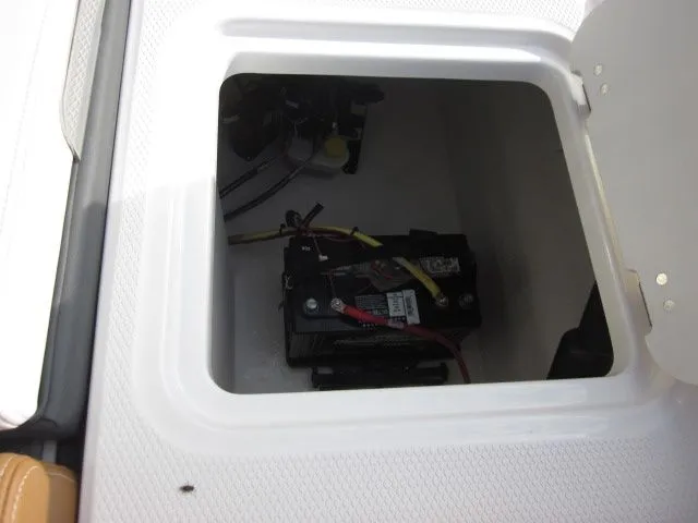 Slide: The Image of Chaparral 23 SSI SPORT 2026 - 30