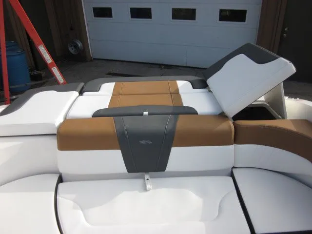 Slide: The Image of Chaparral 23 SSI SPORT 2026 - 31