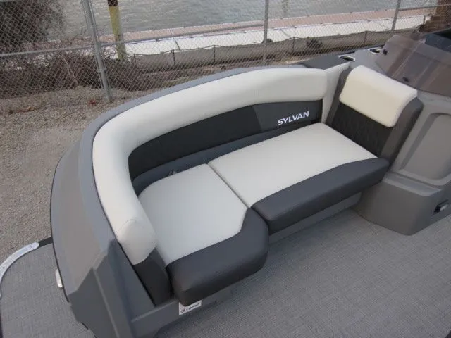 Slide: The Image of Sylvan R-22 LZ DH 2026 - 10