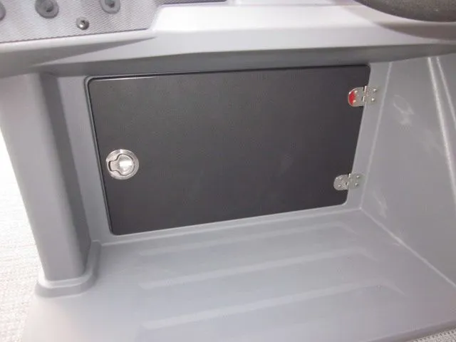 Slide: The Image of Sylvan R-22 LZ DH 2026 - 20