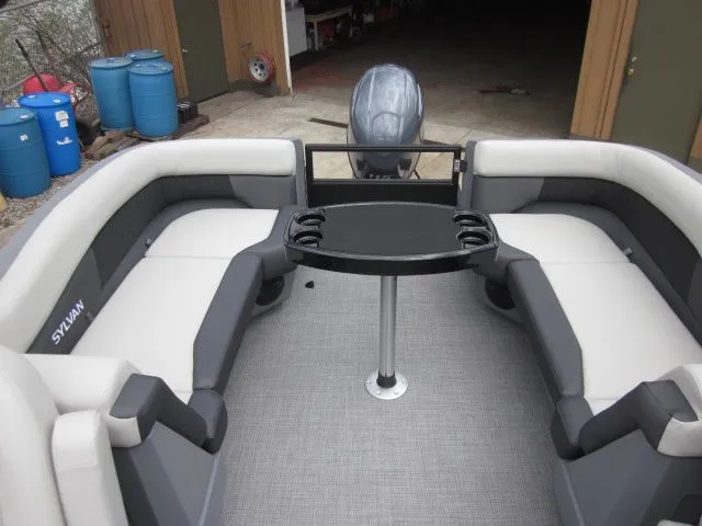 Slide: The Image of Sylvan R-22 LZ DH 2026 - 15